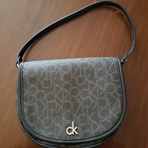 Calvin Klein Women's Brown & Black Clutch Purse - NWOT